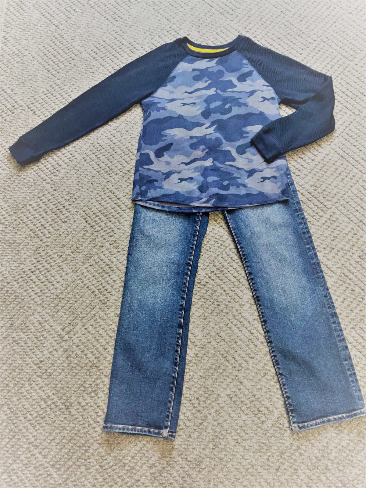 Old Navy Size 8 Two Piece Boy&#39;s Jeans Outfit