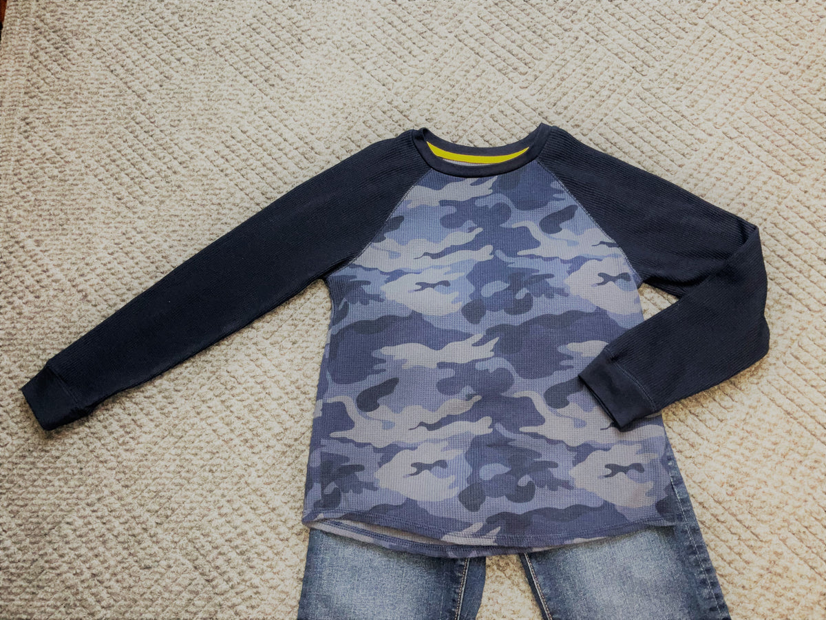 Old Navy Size 8 Two Piece Boy&#39;s Jeans Outfit