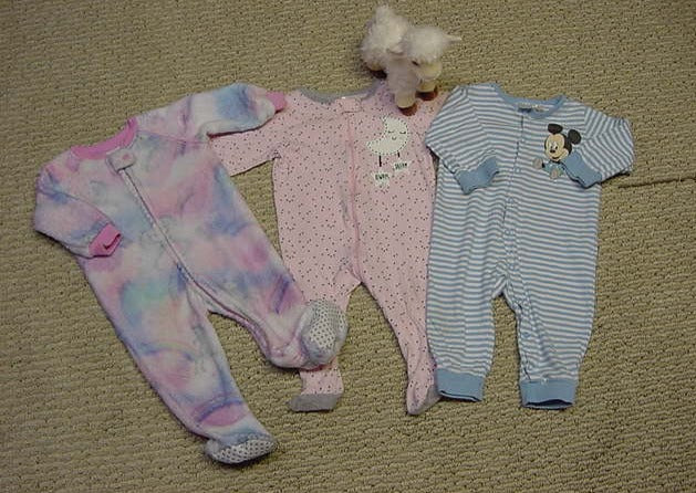 Girls One Piece sleep or play (Resale) 6-9 Months.