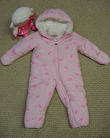 OSHKOSH B&#39;GOSH TODDLER 12  MONTHS SNOW OUTFIT..