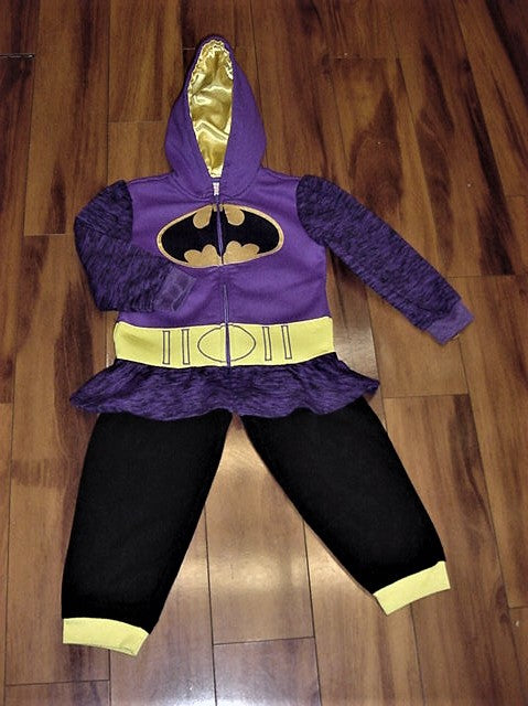 Batman for Girls. Size 5T 3 Piece Outfit.