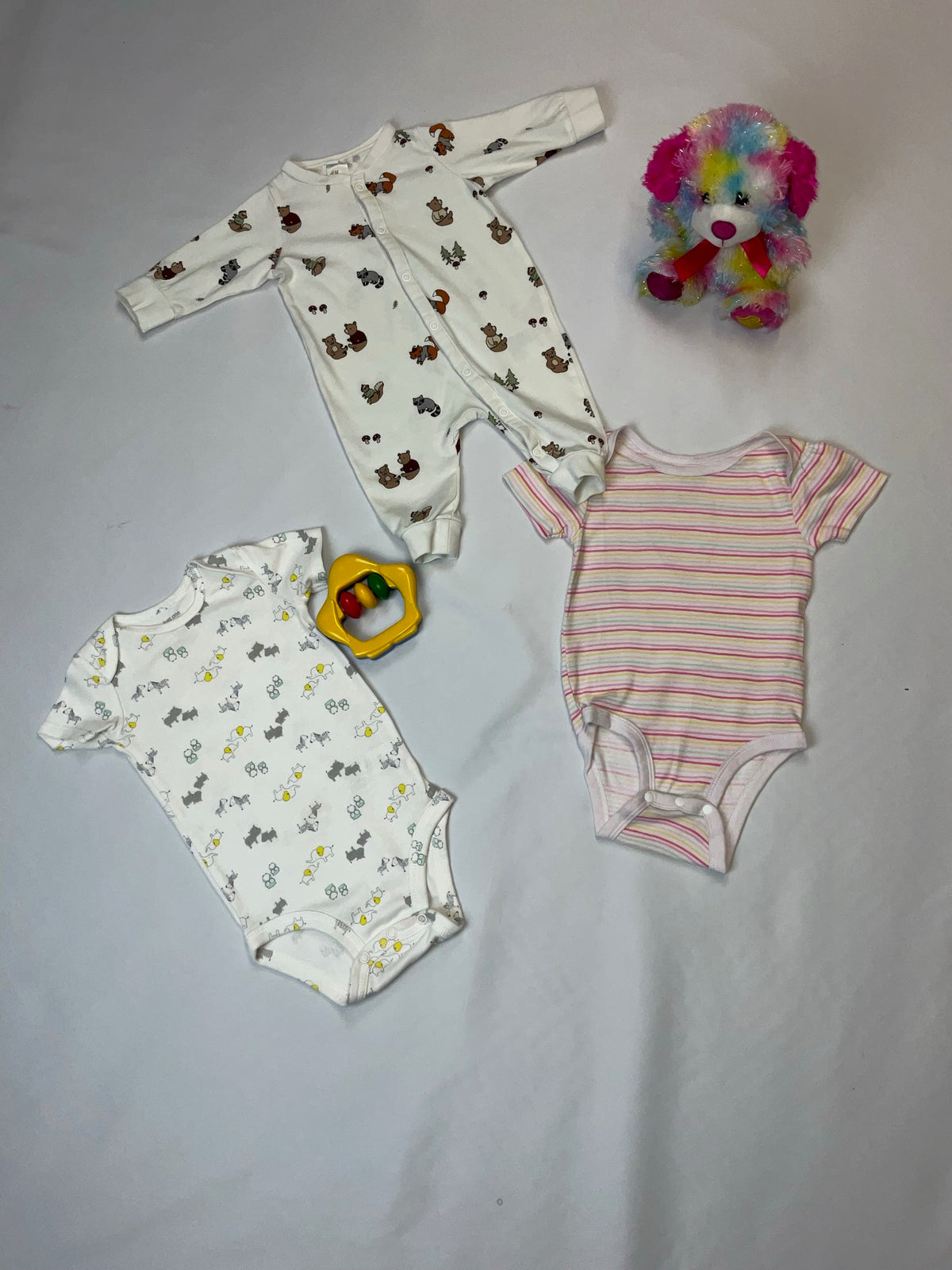 Carter&#39;s  Girls Onesie Bundle 12 Months..