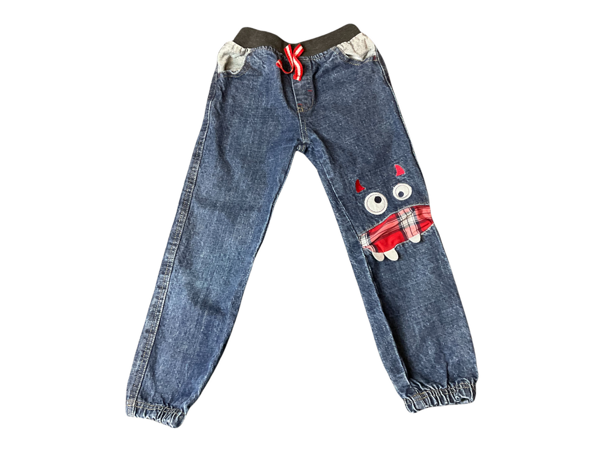 LITTLE REBELS GIRLS SIZE 5T  OUTFIT..