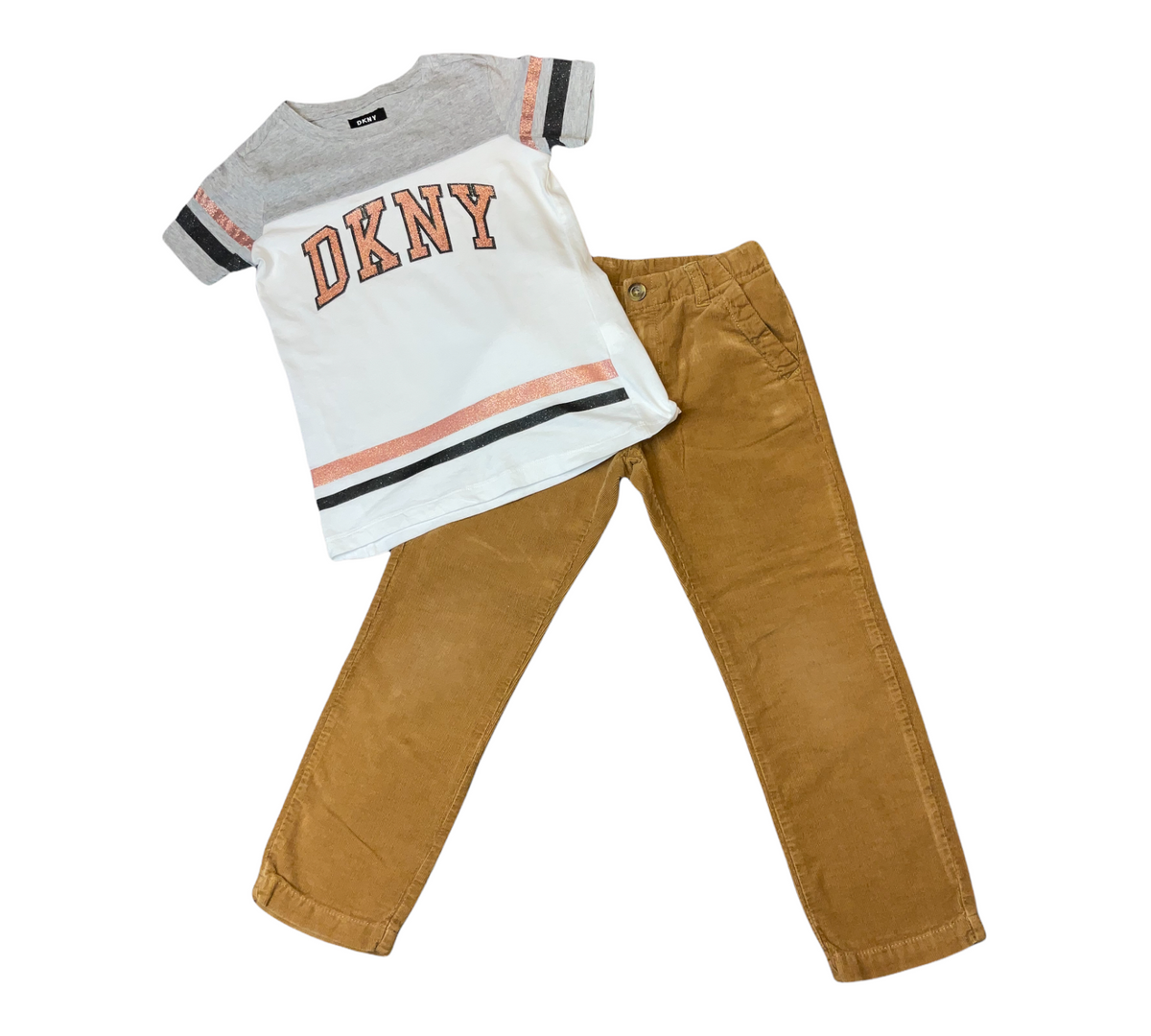 DNKY BOYS TWO PIECE  OUTFIT SZ. 6/7.