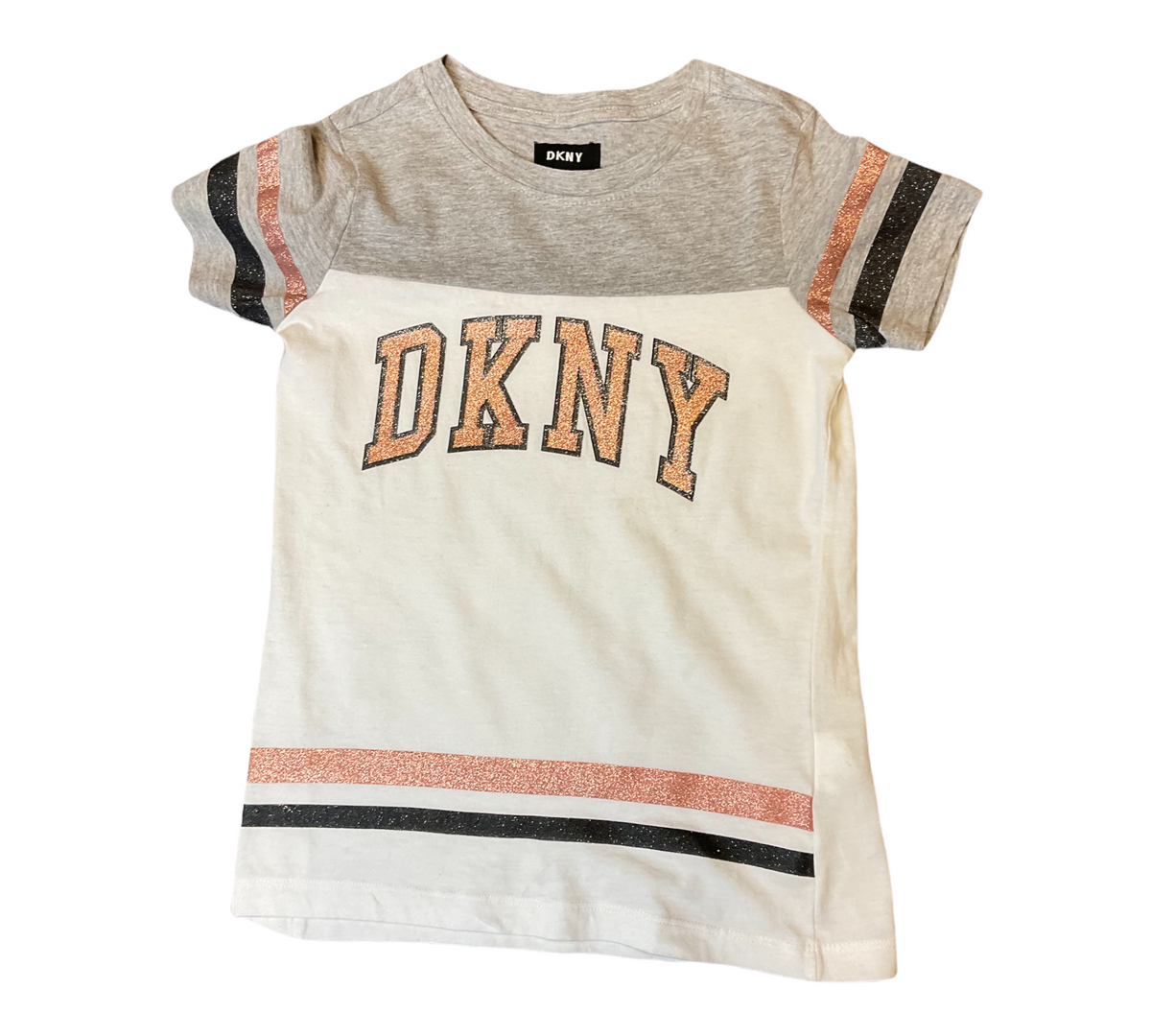 DNKY BOYS TWO PIECE  OUTFIT SZ. 6/7.