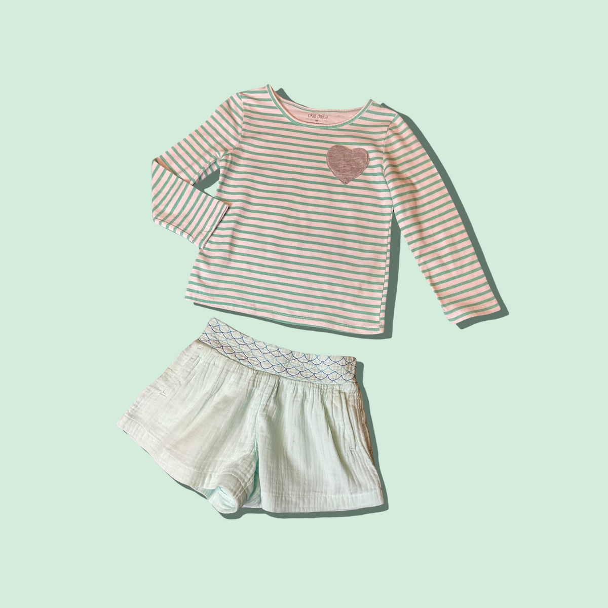 OKIE DOKIE GIRLS 5T TWO SHORTS OUTFIT.