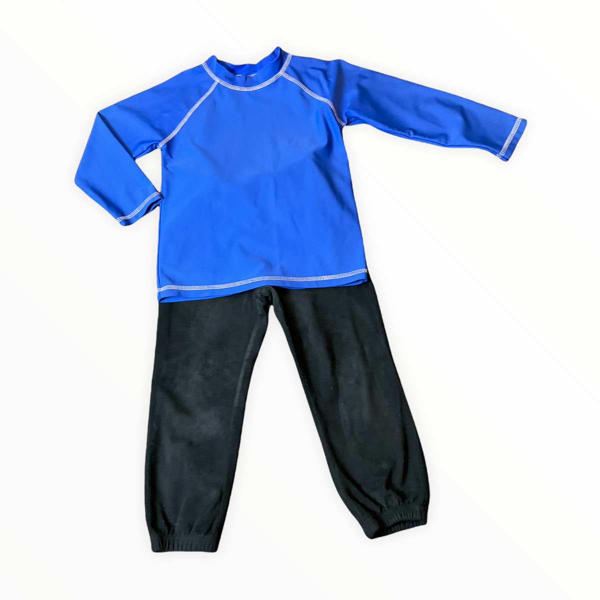 CARTER&#39;S Boys 5T CASUAL Outfit..