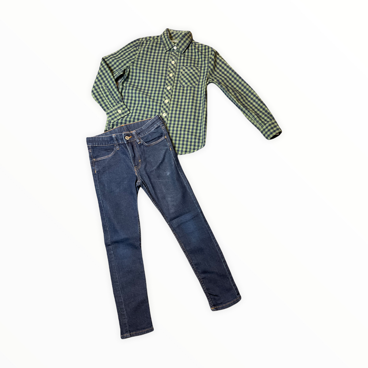 ARIZONA JEANS BOYS SIZE 8-9 SHIRT W COLLAR AND JEANS.