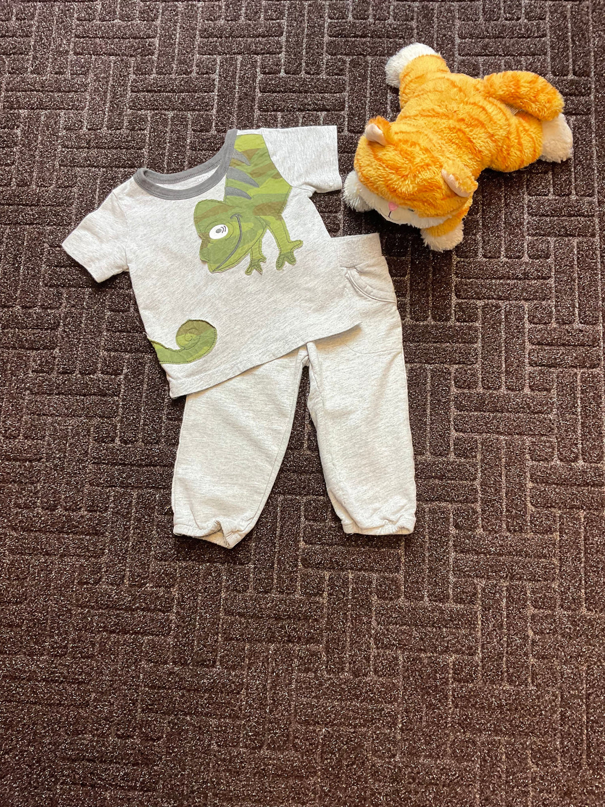 CARTER&#39;S 12 MONTHS BABY BOY OUTFIT